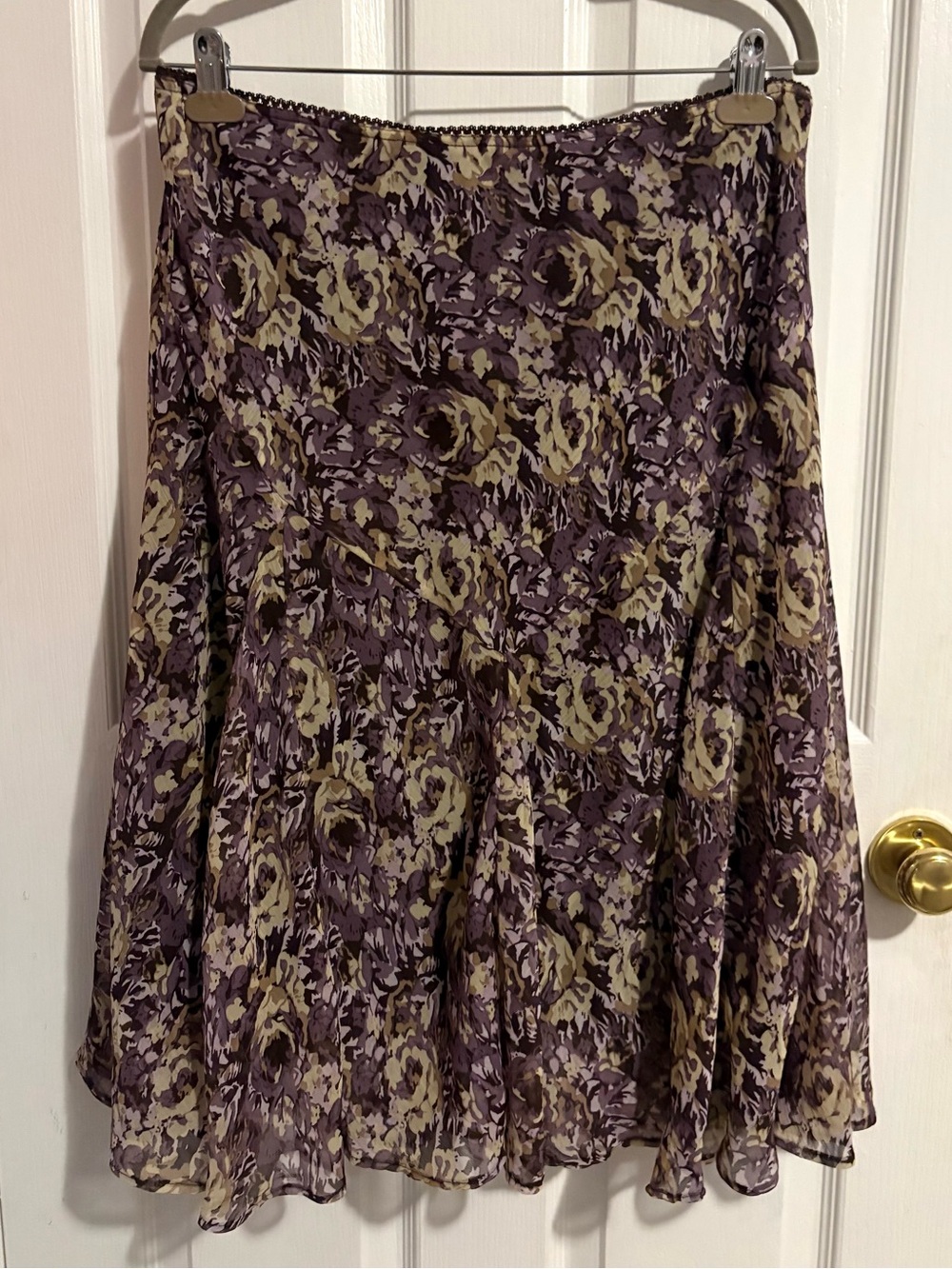 Asymmetrical Purple and Beige Floral Midi Skirt - Picture 4 of 4